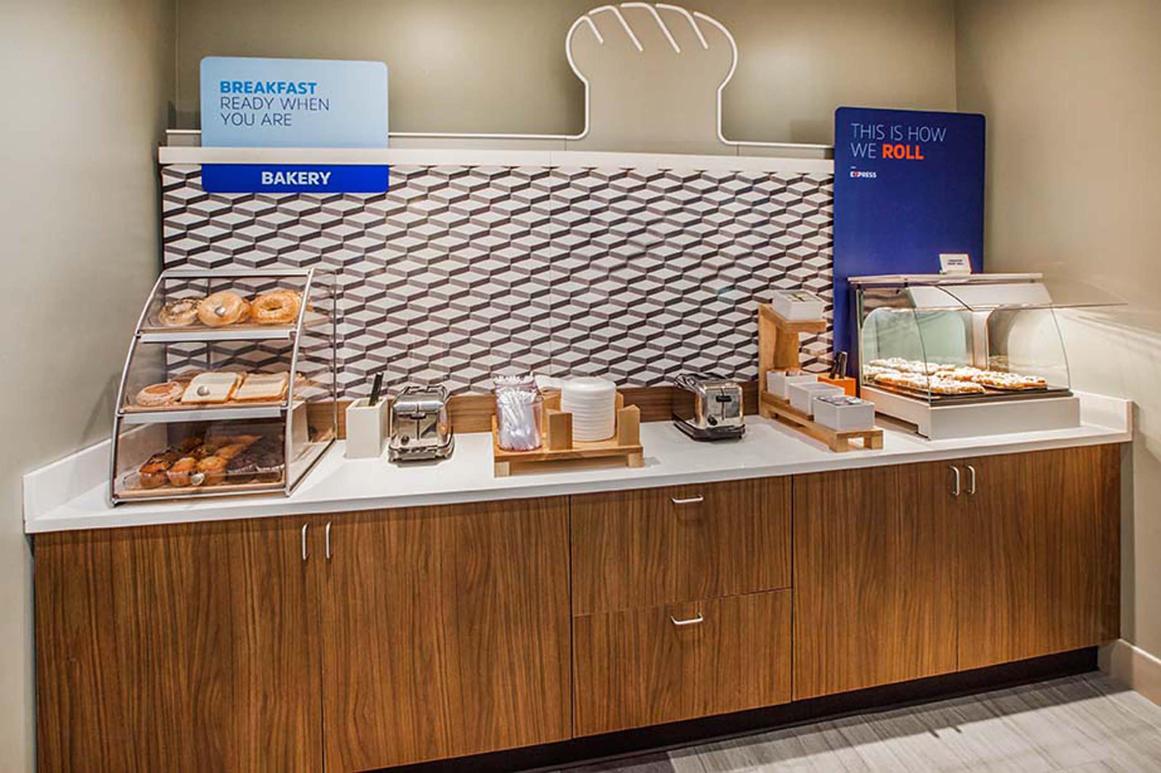 Holiday Inn Express & Suites Merced - Yosemite Natl Pk Area By Ihg Exteriér fotografie